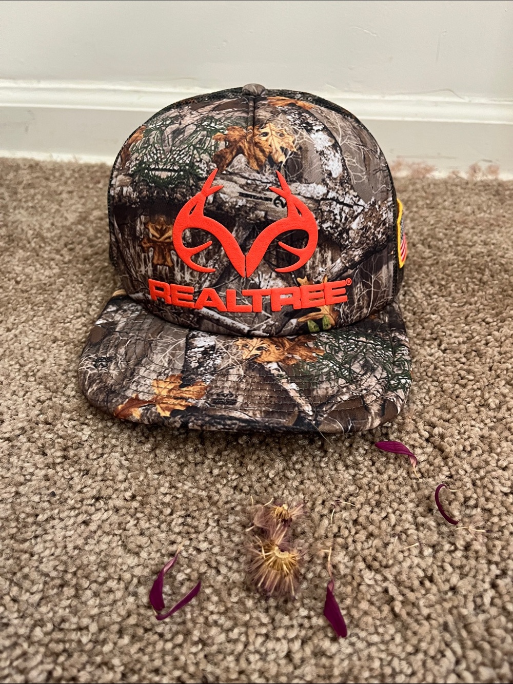 🏕️Realtree Mens Camo Flat-Brim Hat with Bright Orange Logo